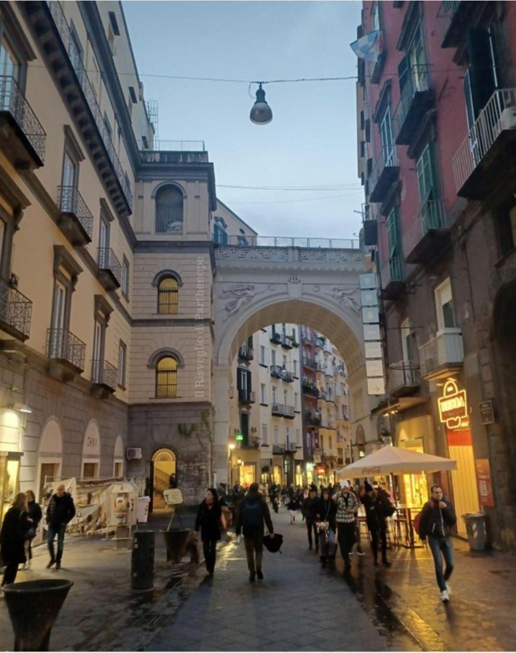 Appartement Casa Mia Al Plebiscito à Naples Extérieur photo